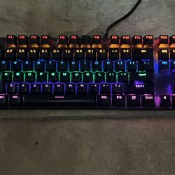 ONE-UP G300 LED Rainbow Backlit Mechanical Gaming Keyboard