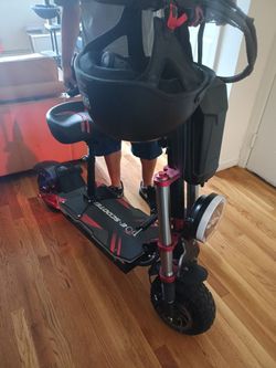 BOYUEDA S5-11 6000W Electric Scooter – $900