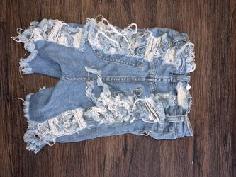 Size 0 Fashion Nova shorts