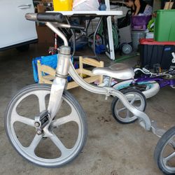 Tricycle. 