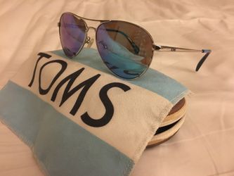 Toms sun glasses