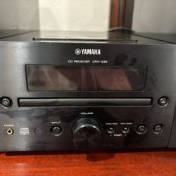 Yamaha MCR-332 Mini-System (Black)