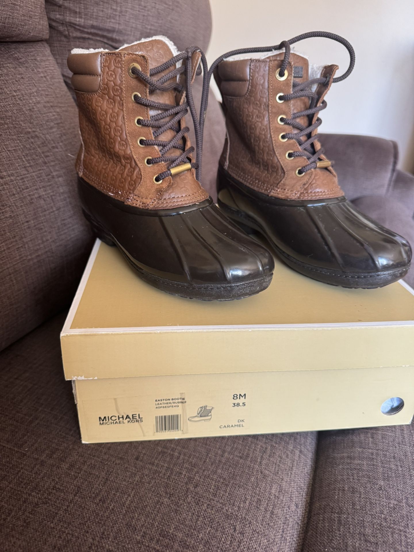 Woman Michael Kors Size 8 $50