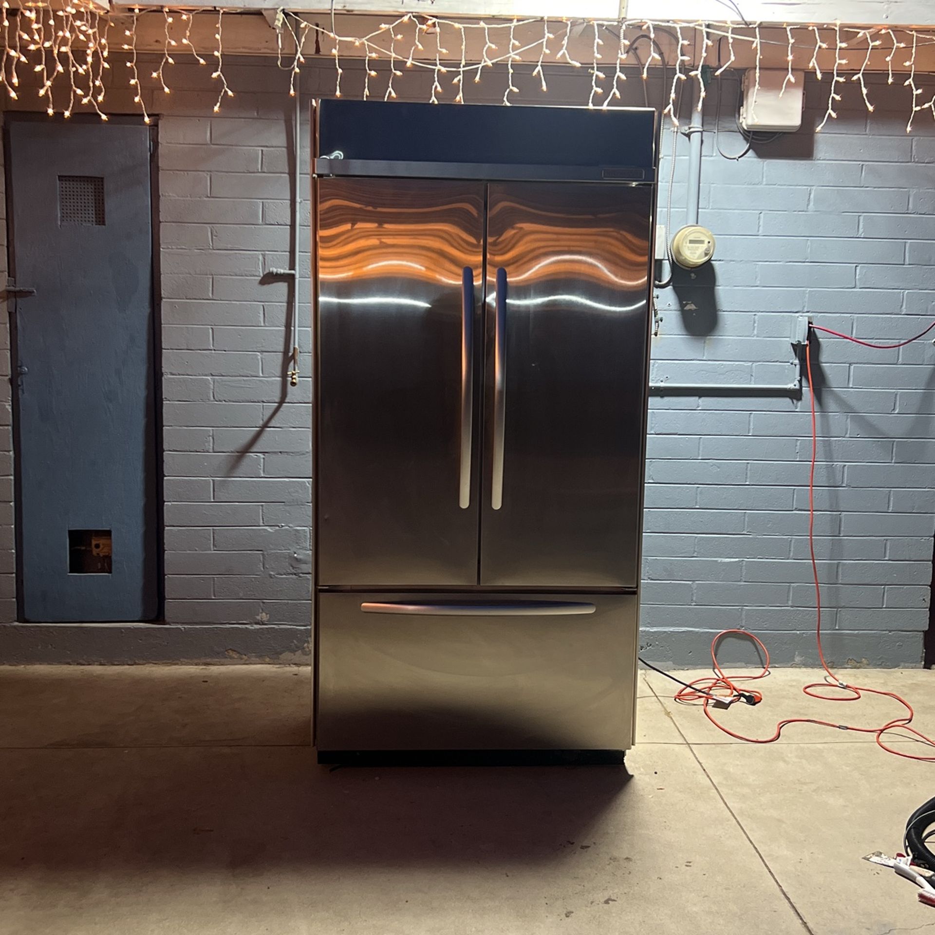 Kitchen aide Refrigerator