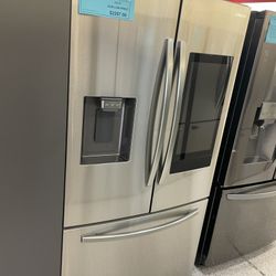 Refrigerator 
