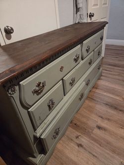 3 Drawer dresser