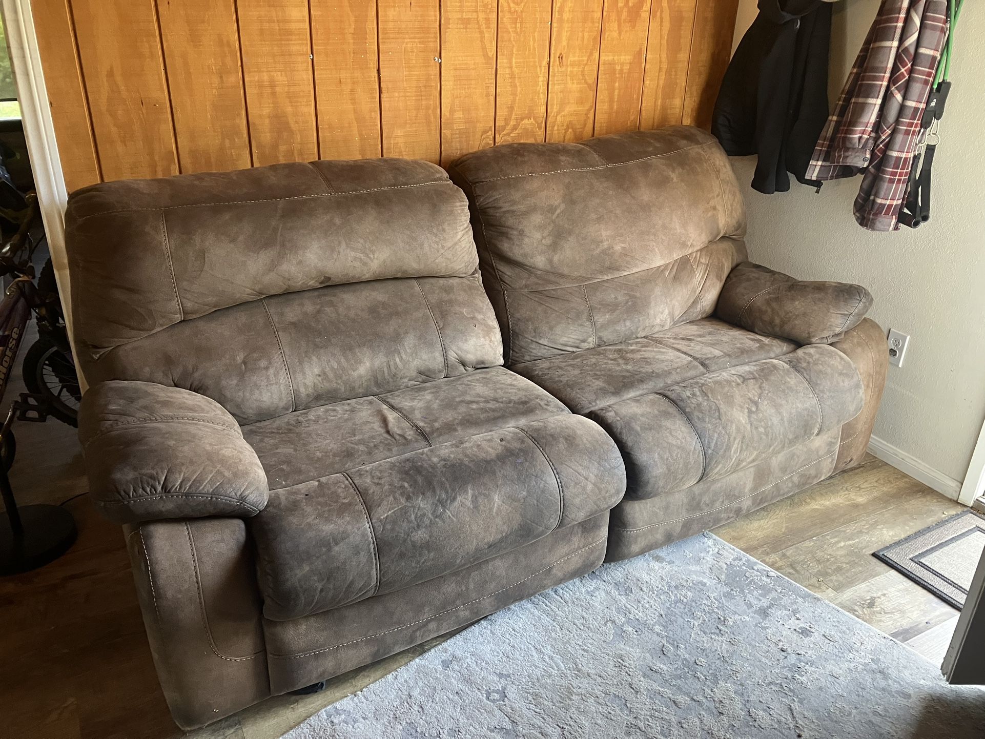 Free Couch - Recliner