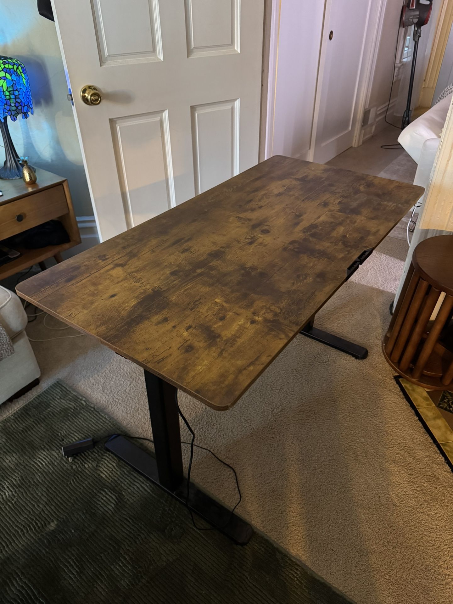 Adjustable Electronic Stand Up Desk