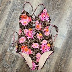 Victoria's Secret M