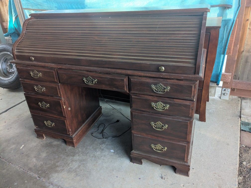 Rolltop Desk