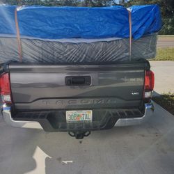 King Size New Thick Pillow Top Bed Can Deliver 