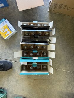 60 W Incandescent Bulbs, 28 Quantity