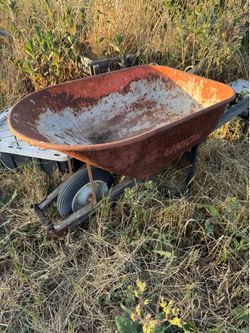 Wheel barrel