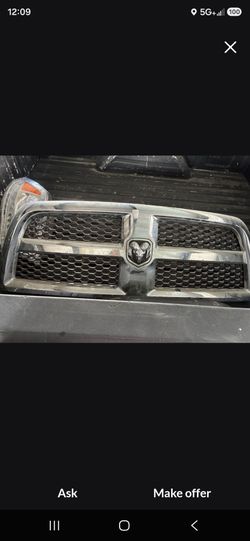 11-19 Dodge Ram Grill 2500/3500