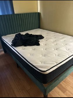 Queen size bed room set