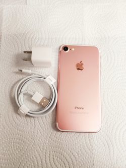 IPhone 7 - 32 GB - Factory Unlocked - Excellent Condition