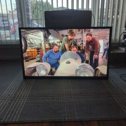 40 Inch Hisense TV