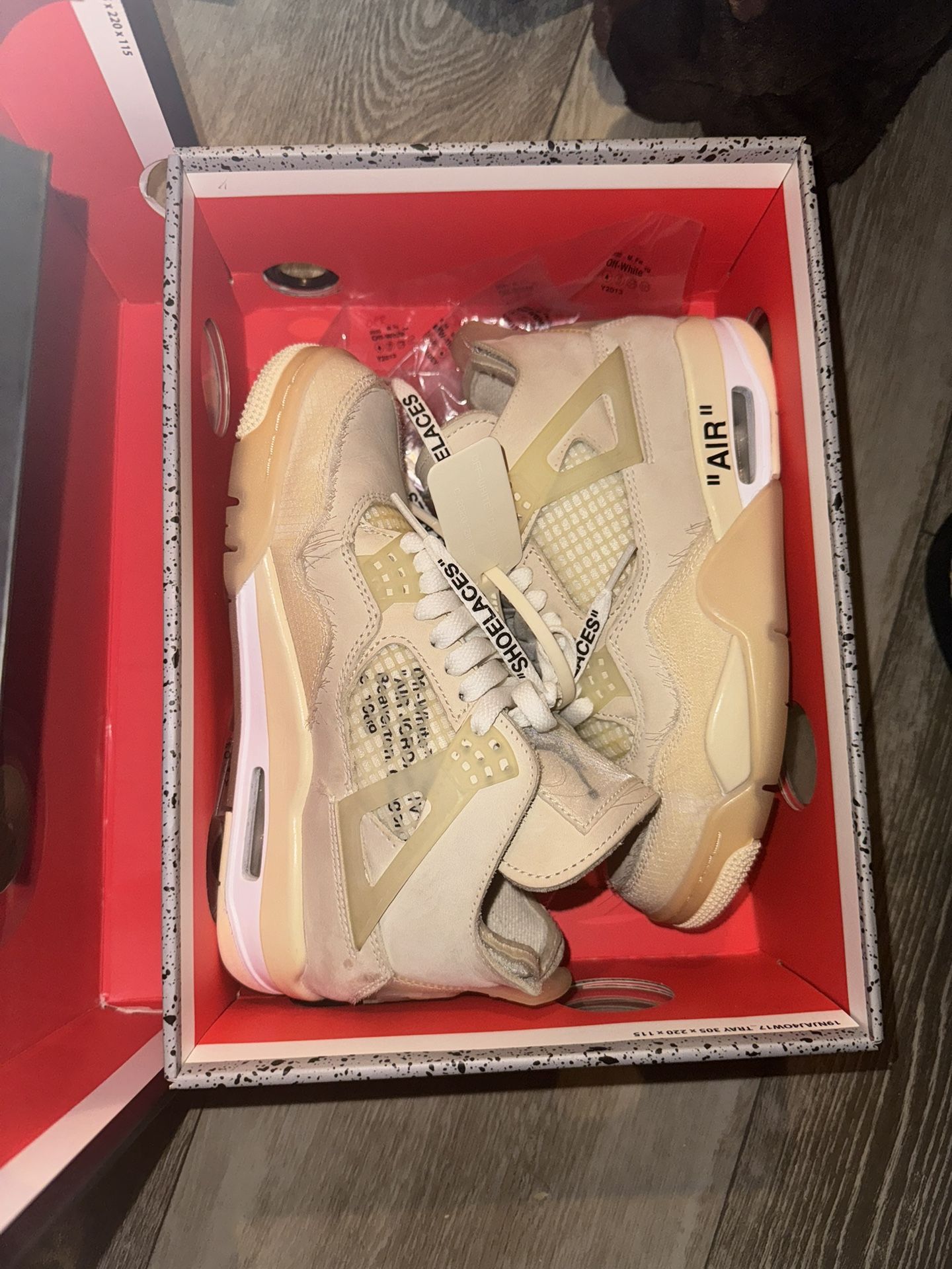 Jordan Retro 4s Off White Collab Size 6 W
