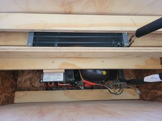 Beverage Air WTR/UCR27 Refrigeration system