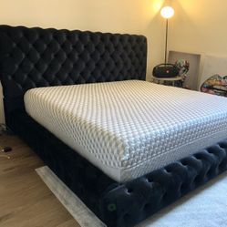 New Queen Bed Frame With Mattress