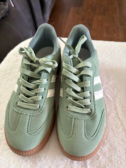 Sport women’s sneaker