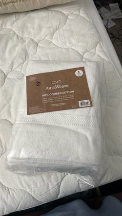 AuraWeave 8-Piece Combed Cotton Towel Set