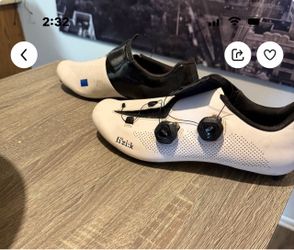 cycling shoe