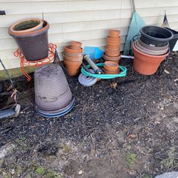 Outdoor Terra Cotta Pots Planters Plant Stands 