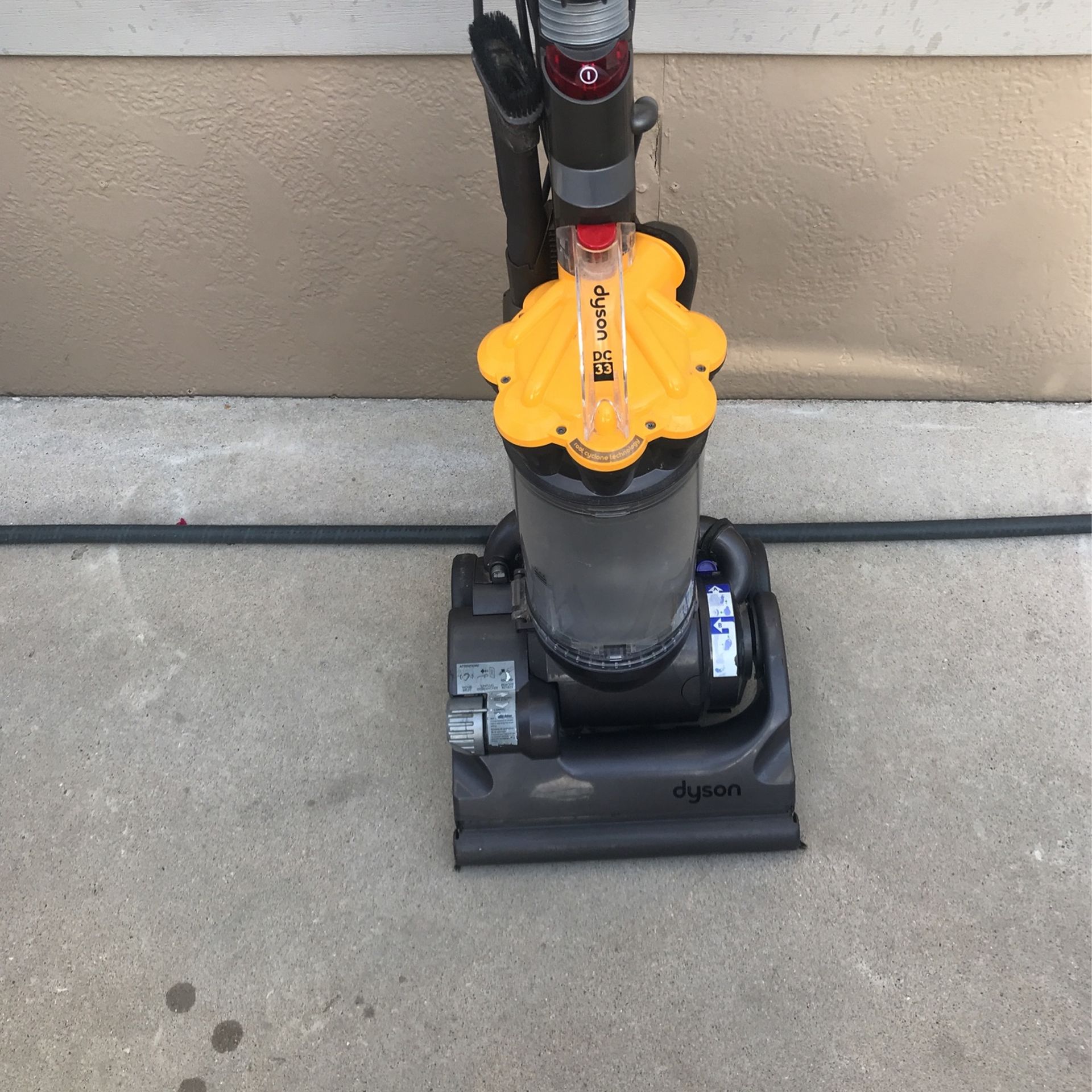 Dyson Vacuum Dc33 