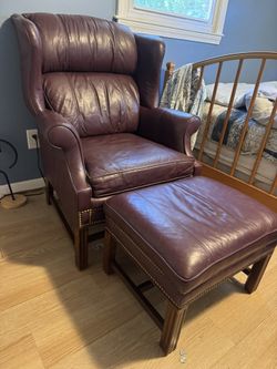 Leather  Arm Chair With Ottoman 