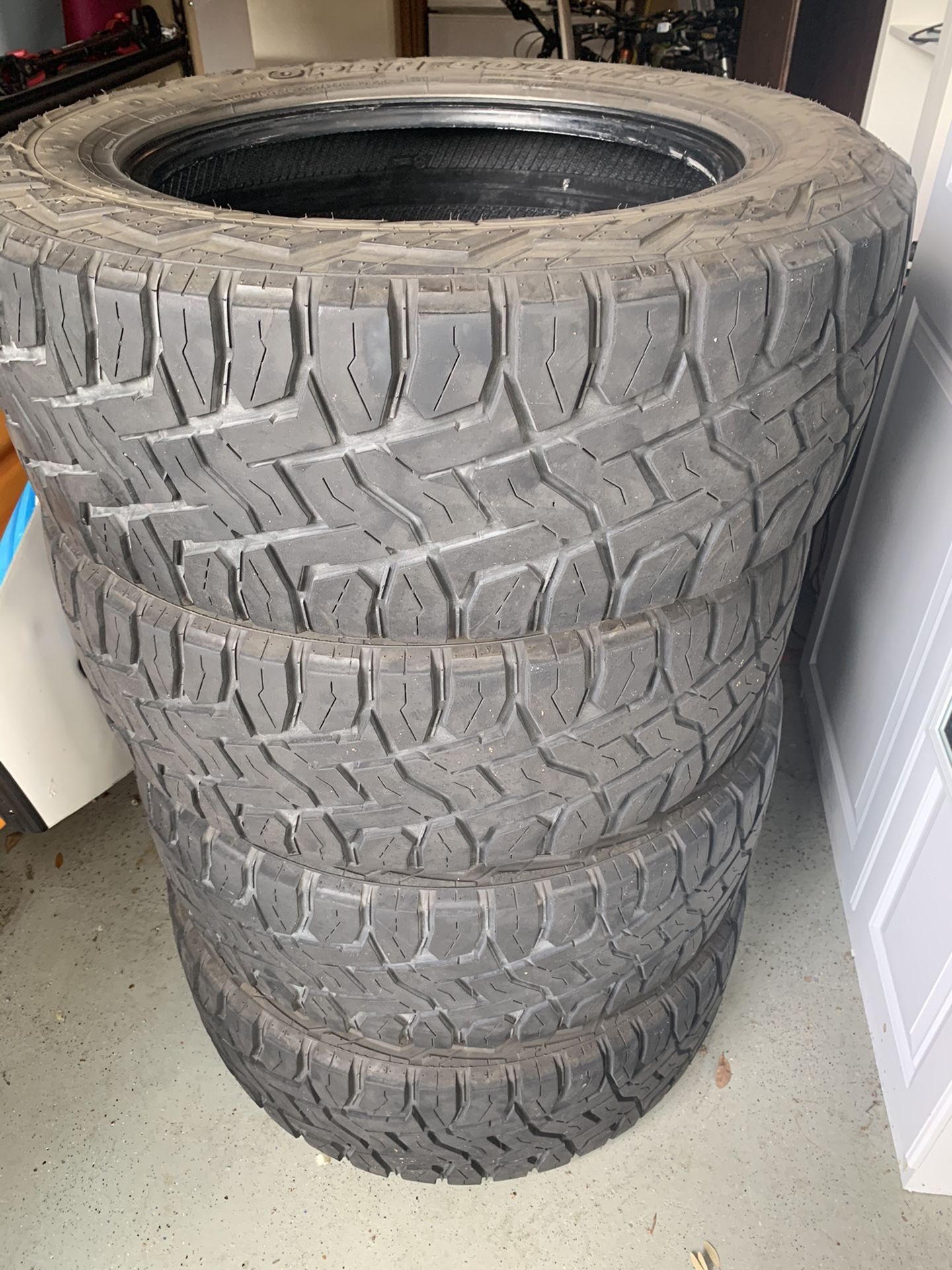 33 Inch Tires 285/60/r20 Toyo Open Country RT 20