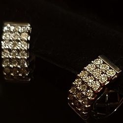 TOMORROW IS CHRISTMAS🎄1/4 Carat  Silver DIAMOND Earrings ❄️❄️WILL GIFT WRAP FOR YOU 