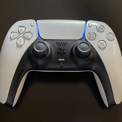 PS5 Controller $25