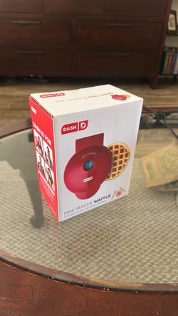 Dash Mini Waffle Maker Red