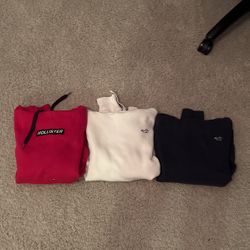 3 Hollister Sweatshirts (men’s XXS)