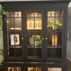 Ethan Allen China Cabinet