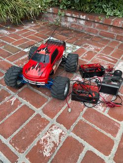 Traxxas Emaxx