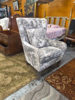 Gorgeous wing back chair