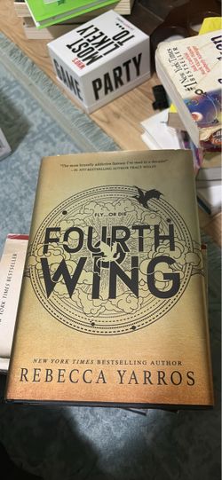 Fourth Wing by Rebecca Yarros Hardcover