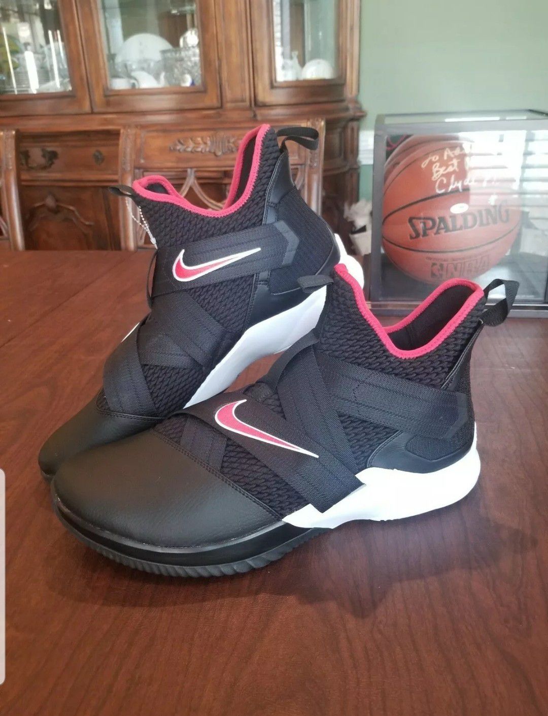 BRAND NEW Nike Lebron Soldier 12 Bred Mens AO2609-001 Black Red Basketball Shoes Size 18