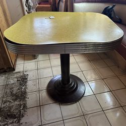 Retro Mid Century Rotating Dining Or Breakfast Table $$167.00 Pick Up In Glendale 