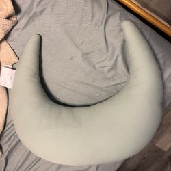 Snuggle me organic nursing pillow