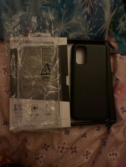 Otterbox cases for S20. Clear is new. Black excellent