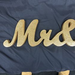 Mr And Mrs Wedding Decor