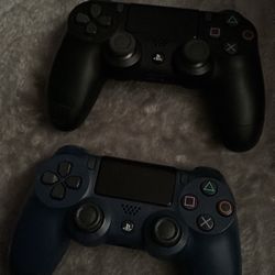PS4 Controllers