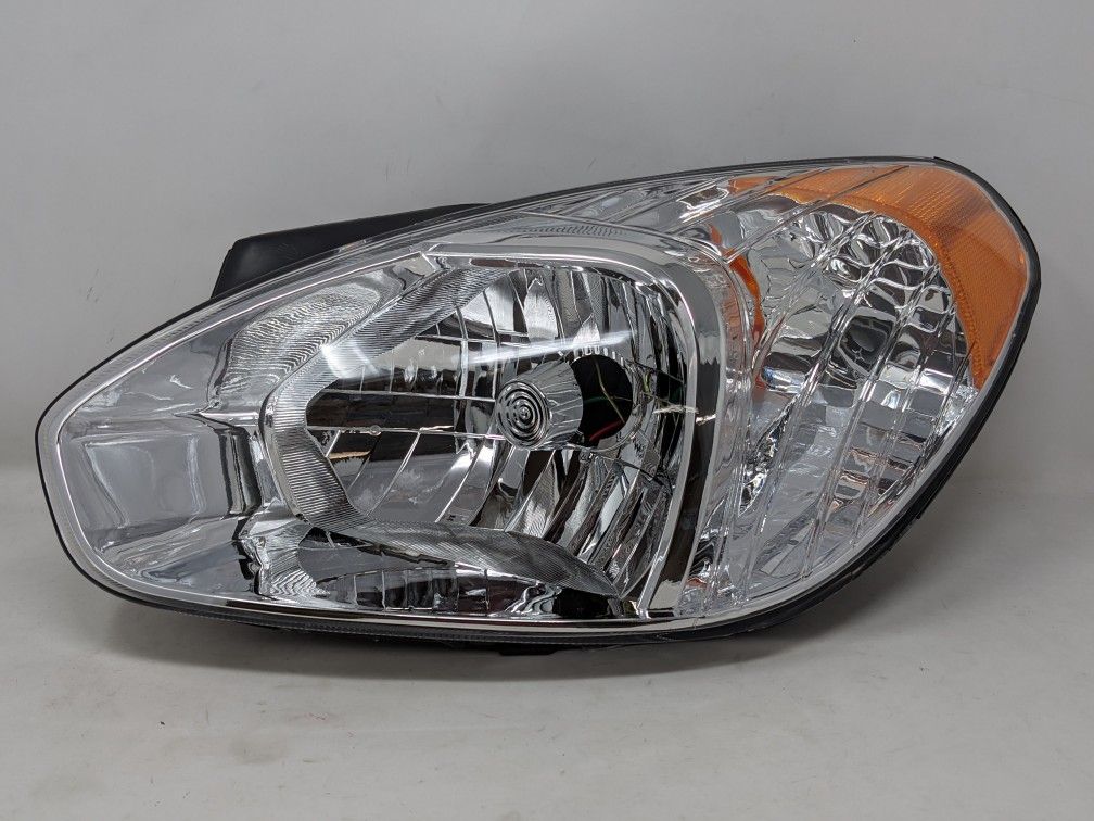 2007-2011 Hyundai Accent Aftermarket Headlights