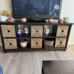 Table/Console With Baskets