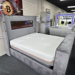 Queen/King Bedroom Set. 🚚WE DELIVER🚚