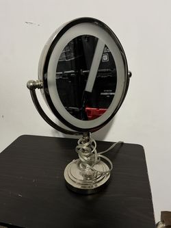 Doubled Sides Makeup Mirror 