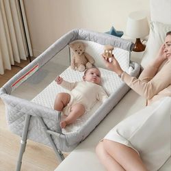 Bassinet Bedside Sleeper Baby Crib for Newborn Baby Bassinets - NEW